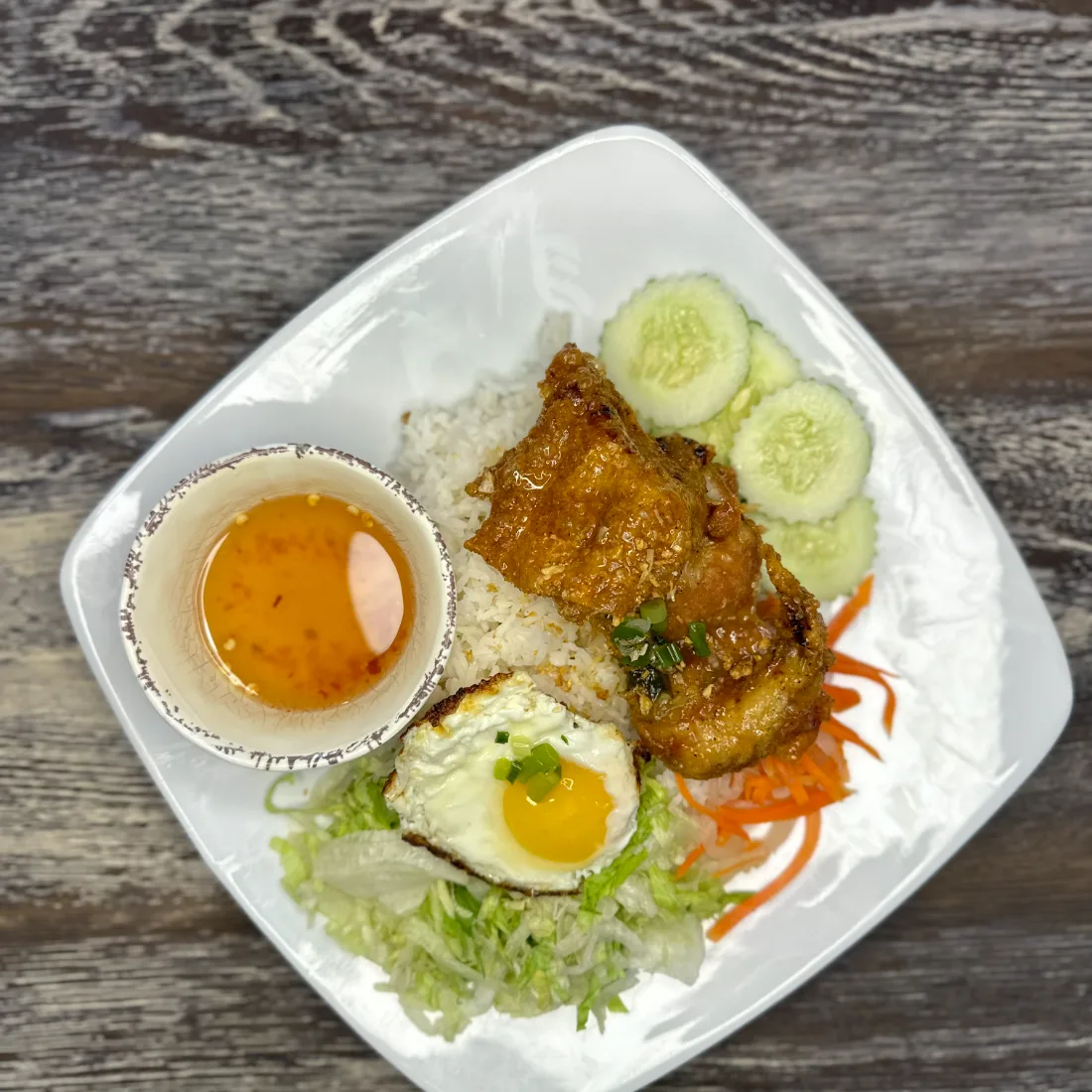 Crispy Chicken, Cơm Gà Chiên Nước Mắm